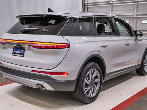 Used 2023 Lincoln Corsair FWD image 6