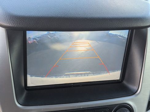 Used 2015 GMC Yukon SLT image 15