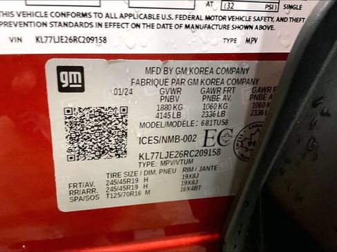 Used 2024 Chevrolet Trax RS FWD image 37