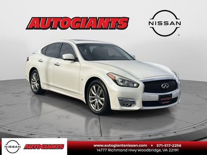 Used 2018 INFINITI Q70 Luxe w/ Cargo Package