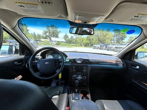 Used 2008 Ford Taurus Limited FWD image 13