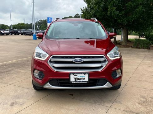 Used 2017 Ford Escape Titanium FWD image 2