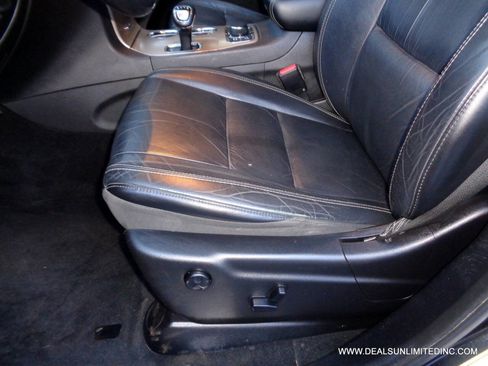 Used 2014 Jeep Grand Cherokee Limited image 9