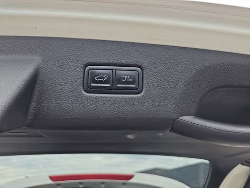 Used 2022 Kia Carnival SX FWD image 16