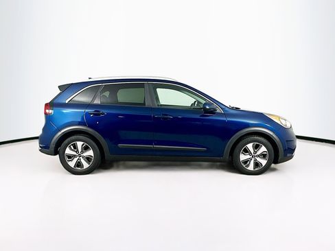 Used 2018 Kia Niro LX FWD image 10