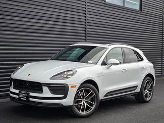 Used 2025 Porsche Macan video 1