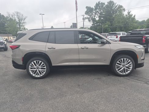 Used 2026 Buick Enclave Sport Touring w/ Power Package AWD/4WD image 43