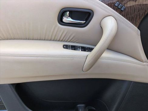 Used 2020 Nissan Armada Platinum w/ Captain's Chairs Package AWD/4WD image 10