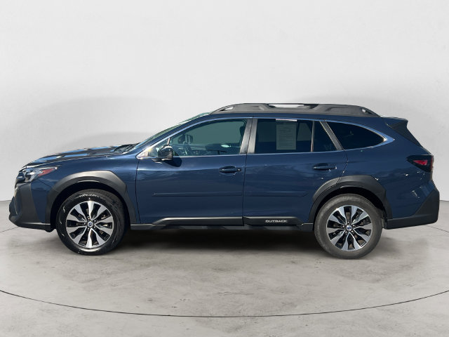 Used 2023 Subaru Outback Limited AWD/4WD image 8
