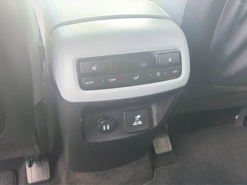 Used 2020 Hyundai Palisade SEL FWD image 17