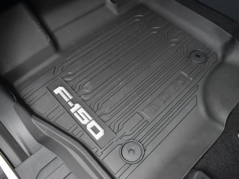 New 2025 Ford F150 Lariat w/ Equipment Group 501A Mid image 13