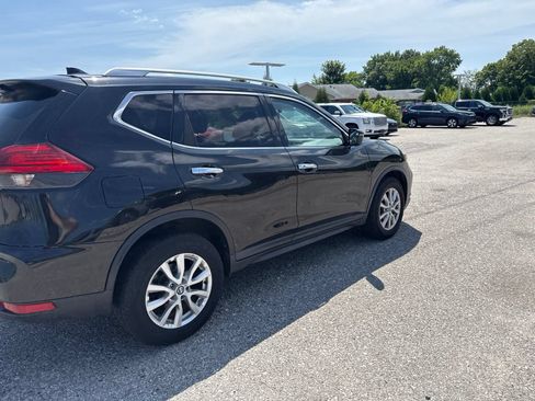 Used 2017 Nissan Rogue SV AWD/4WD image 11