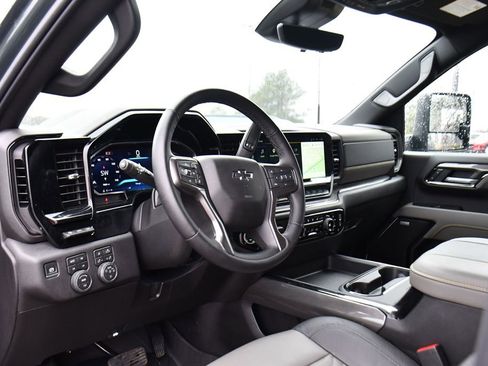 Used 2026 Chevrolet Silverado 2500 ZR2 image 11
