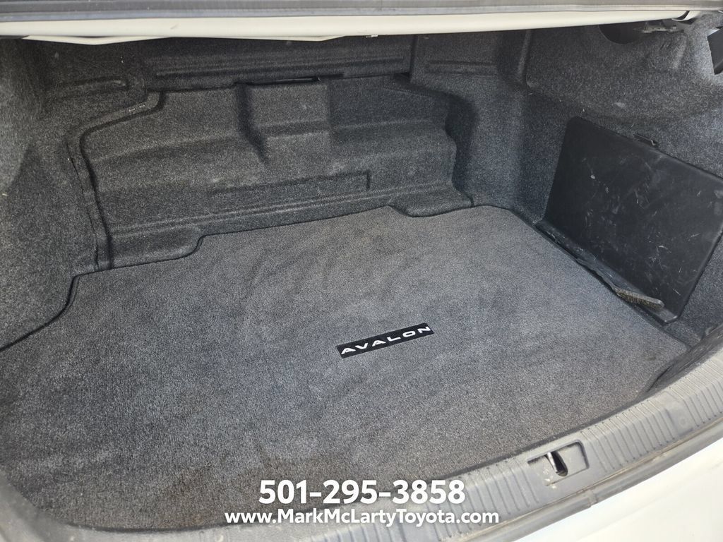 Used 2016 Toyota Avalon Limited FWD image 14