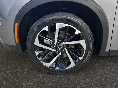 Used 2023 Mitsubishi Outlander SE image 14