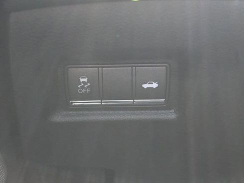 Used 2018 INFINITI Q60 3.0t Luxe image 37