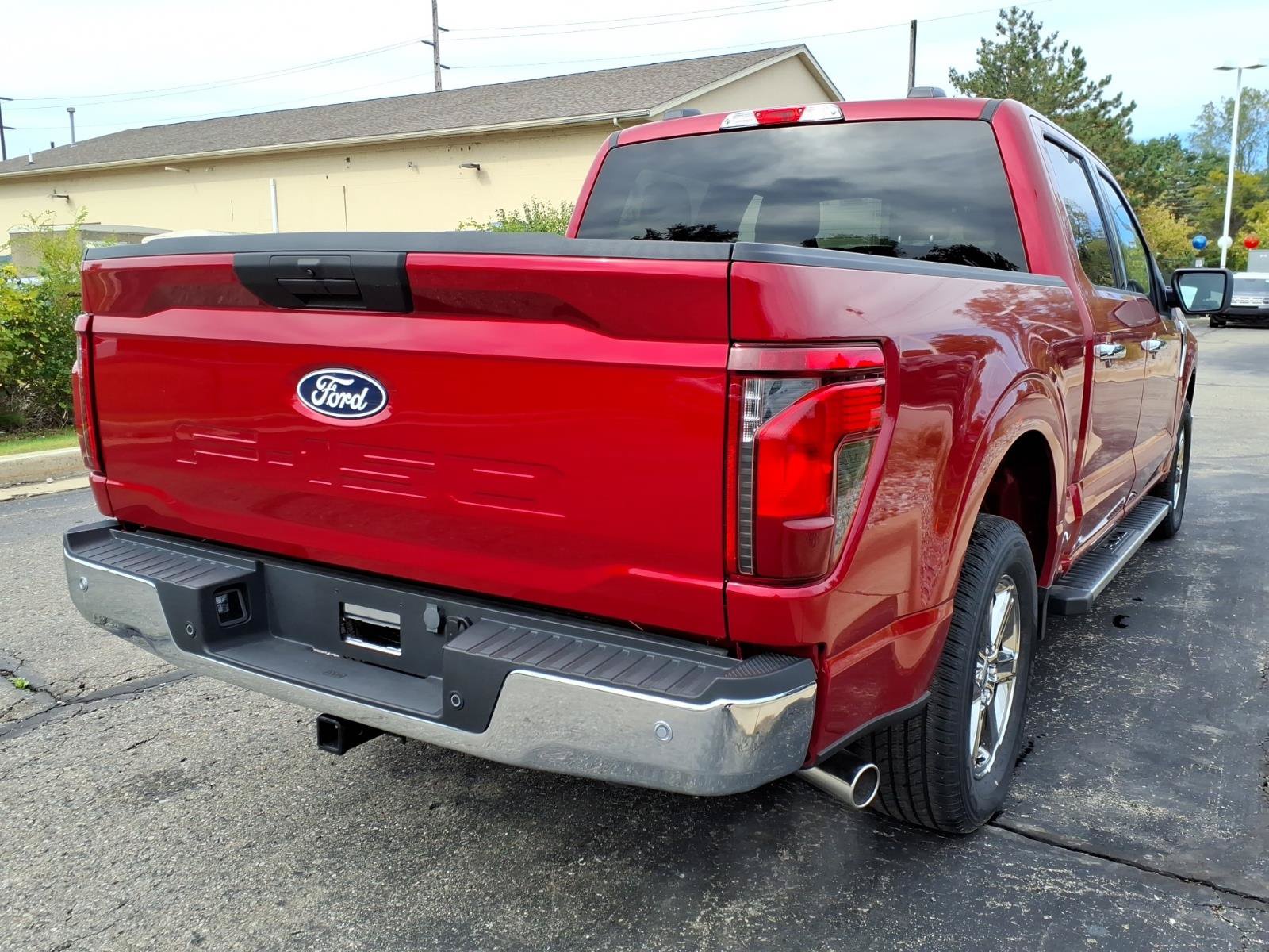 Used 2025 Ford F150 XLT w/ Equipment Group 301A Standard RWD image 4