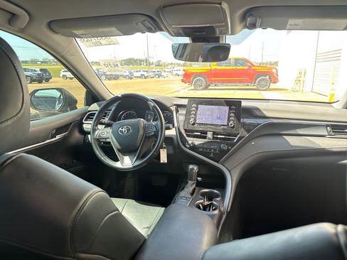 Used 2023 Toyota Camry SE image 27
