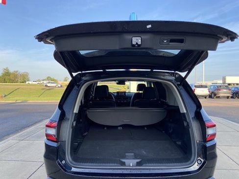 Used 2025 Honda Pilot EX-L image 28