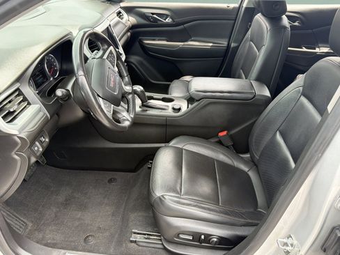 Used 2019 GMC Acadia SLT FWD image 17