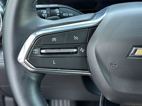 Used 2025 Chevrolet Equinox LT w/ Safety and Technology Package FWD image 31