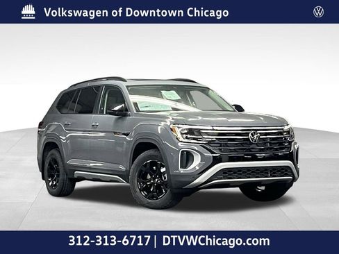 New 2026 Volkswagen Atlas Peak Edition image 1