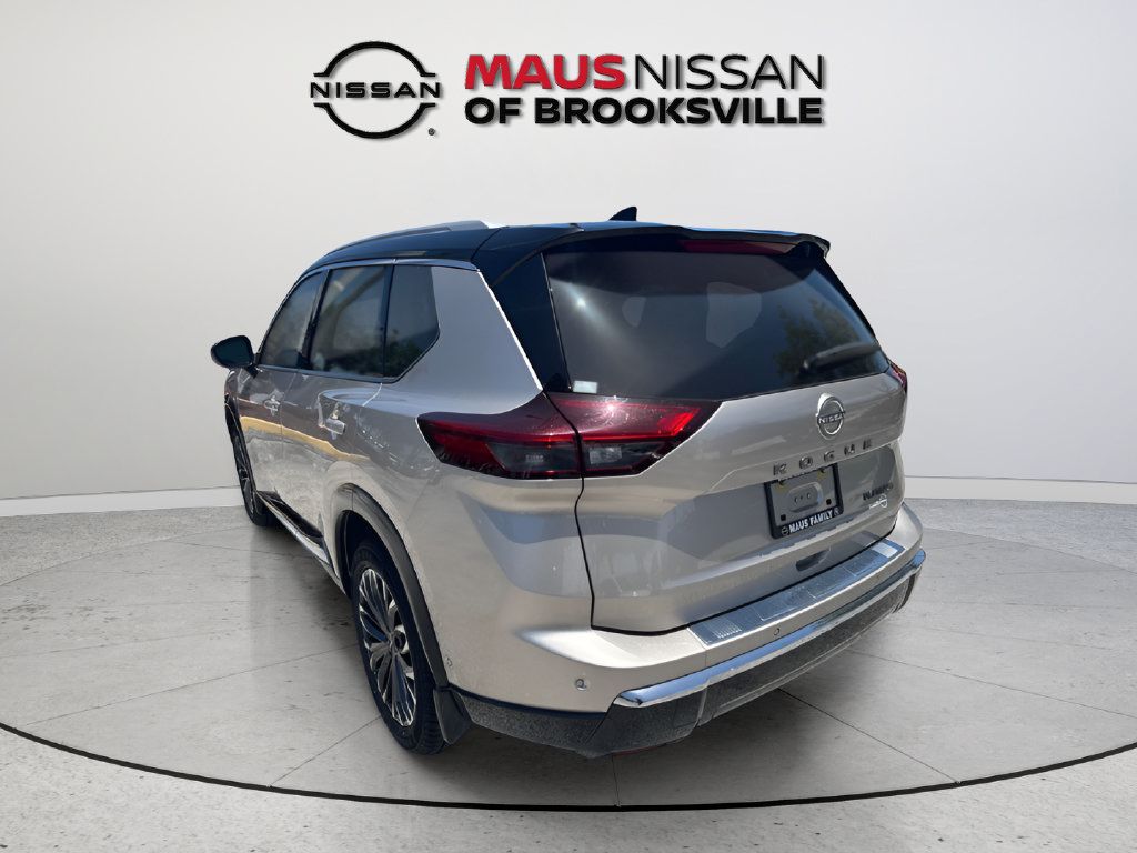 Used 2024 Nissan Rogue Platinum FWD image 9