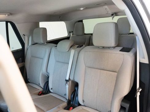 Used 2023 Ford Expedition XLT RWD image 18
