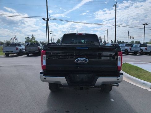 Used 2017 Ford F350 Lariat w/ Chrome Package AWD/4WD image 4