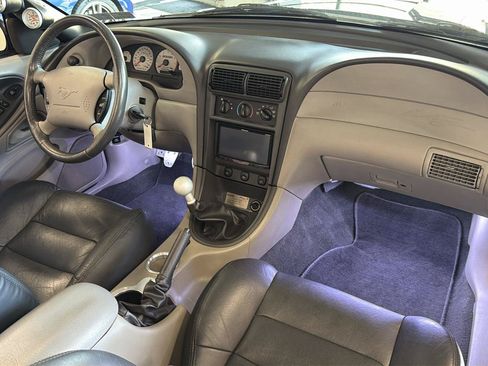 Used 2001 Ford Mustang GT RWD image 30
