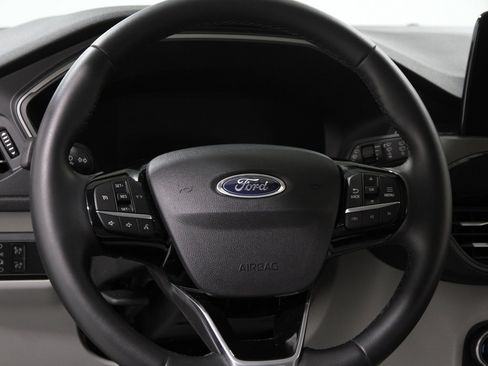 Certified 2025 Ford Escape Active w/ Cold Weather Package image 7