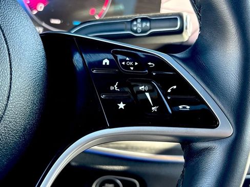 Used 2025 Mercedes-Benz GLE 450 4MATIC image 24