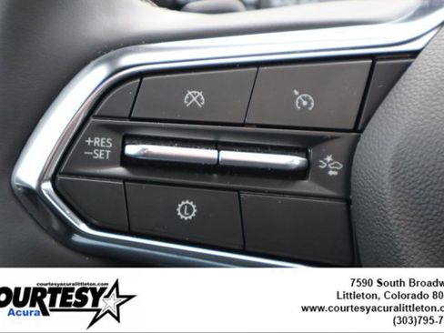 Used 2025 Chevrolet Tahoe High Country image 12