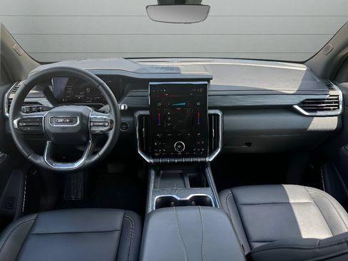 Used 2026 GMC Acadia Elevation w/ Elevation Premium Package FWD image 15