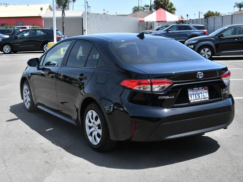 Used 2025 Toyota Corolla LE w/ Convenience Package FWD image 6