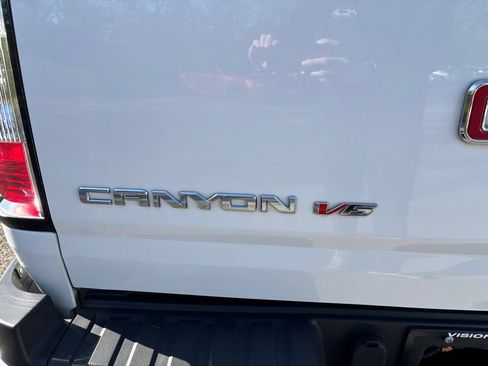 Used 2020 GMC Canyon SLE w/ Elevation Edition AWD/4WD image 17