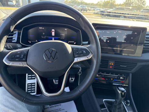 Used 2025 Volkswagen Jetta Sport image 16