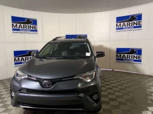 Used 2017 Toyota RAV4 Limited FWD image 5