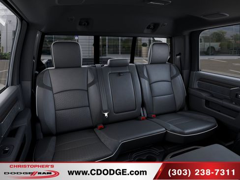 New 2026 RAM 2500 Laramie AWD/4WD image 15