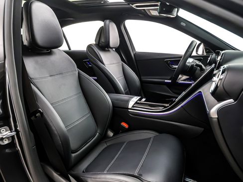 Certified 2025 Mercedes-Benz C 300 Sedan image 8