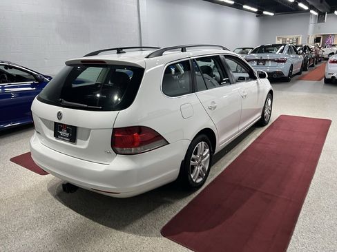 Used 2011 Volkswagen Jetta TDI image 9