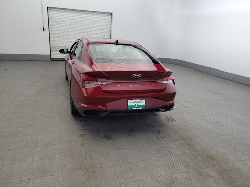 Used 2023 Hyundai Elantra SEL FWD image 6
