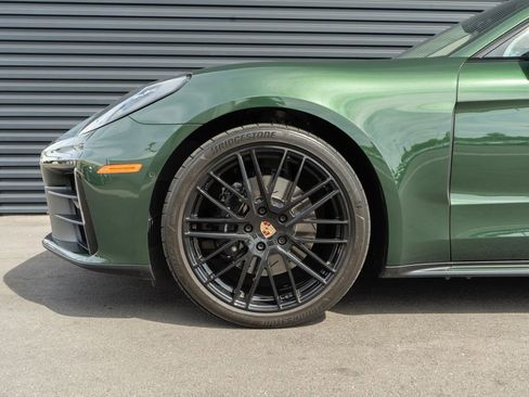 Certified 2025 Porsche Panamera 4 AWD/4WD image 12