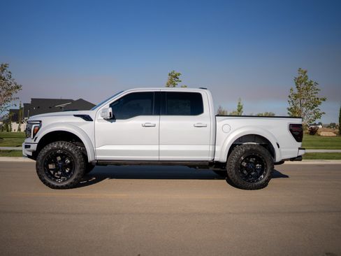 Used 2025 Ford F150 Raptor w/ Equipment Group 803A Raptor R AWD/4WD image 4