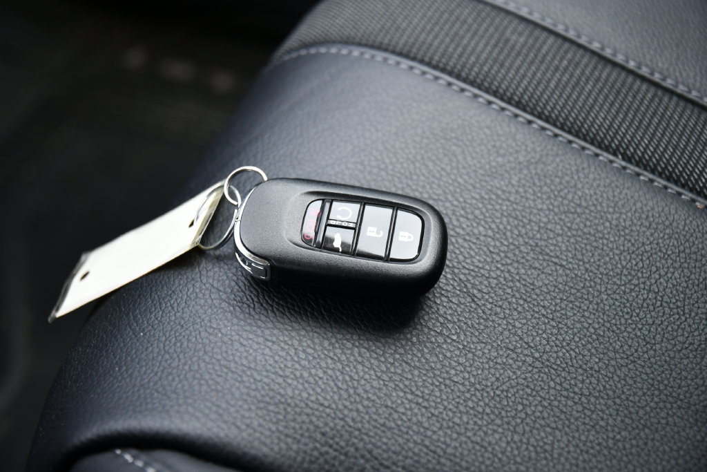 Used 2024 Honda Pilot Touring image 17