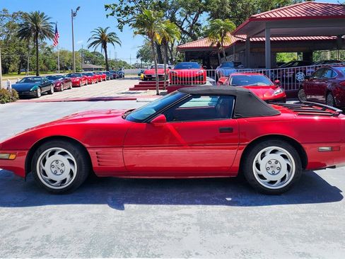 Used 1992 Chevrolet Corvette Convertible image 13