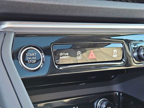 Used 2025 Audi Q5 Premium Plus w/ Premium Plus image 19