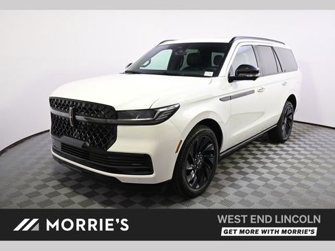 New 2026 Lincoln Navigator Reserve w/ Jet Appearance Package AWD/4WD image 1