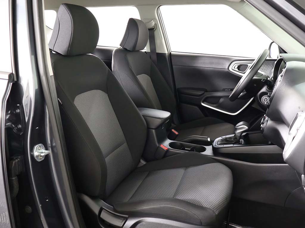 Used 2020 Kia Soul LX FWD image 26