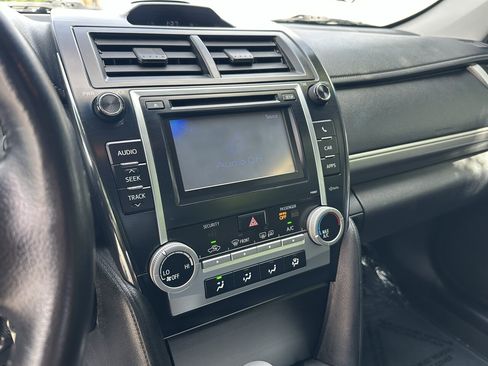 Used 2012 Toyota Camry SE FWD image 44